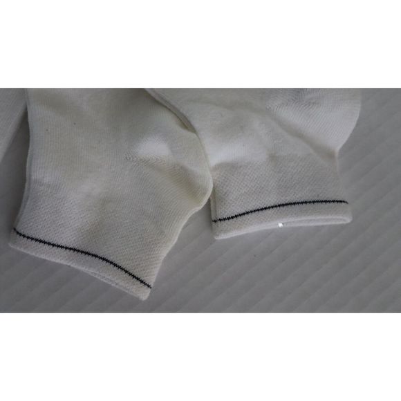 Liz Claiborne Women's OS White w/Multicolor Trim Ankle Socks - 6 Pairs - Picture 3 of 6